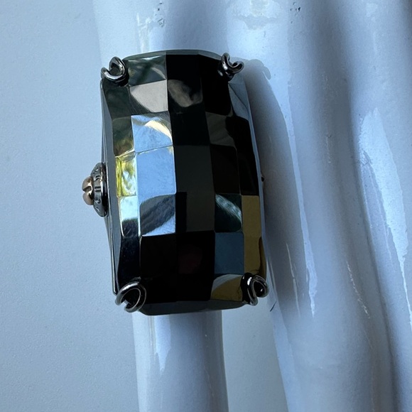 Retired Henri Bendel Statement Ring - Picture 4 of 9